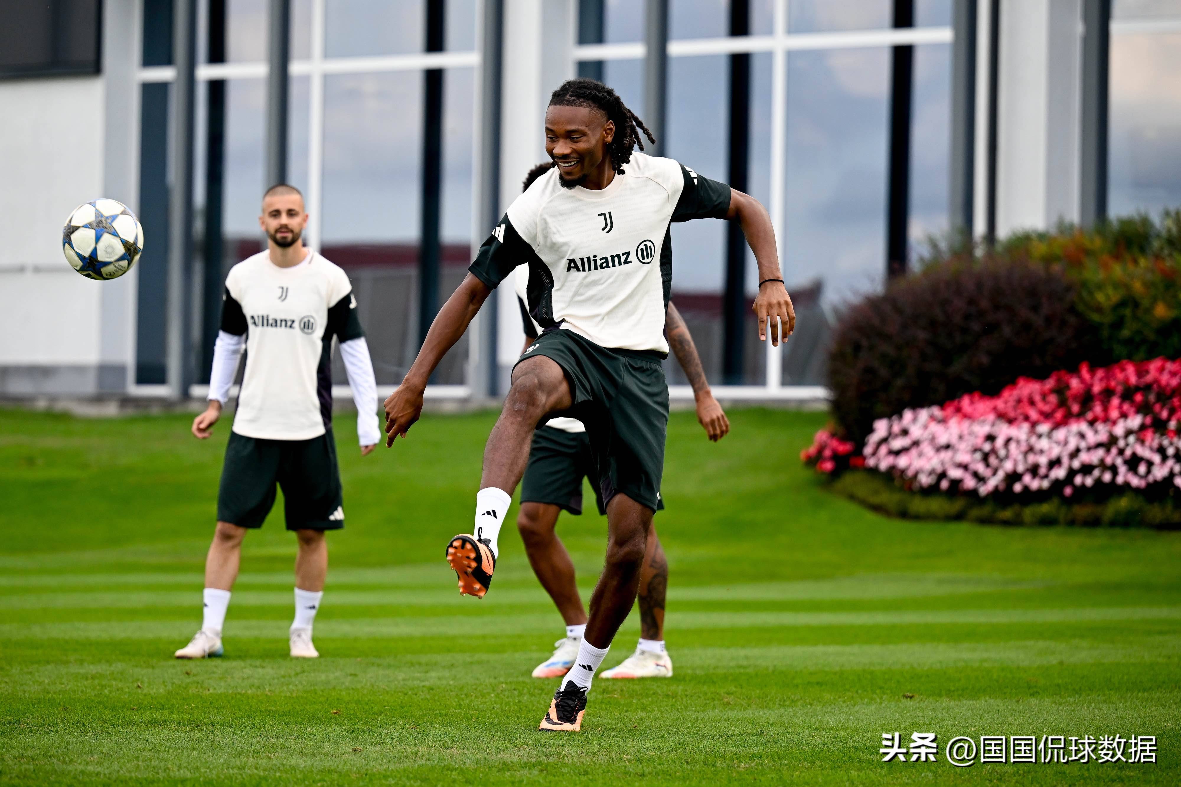 完美电竞-尤文图斯发布备战花絮，今晨调整名单，欧冠任务艰巨，年轻球员得到机会的简单介绍